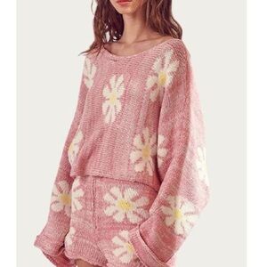 STORIA Oversized Retro Style Daisy Floral Cropped Knit Sweater